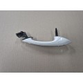 BMW 5시리즈 F10 , 6시리즈 F12 , 7시리즈 F01 , 5'GT F07 앞도어 외캐치 좌측*흰색도장* 51217316381 , 51217231931 , 51217249979 2번 상세이미지 썸네일